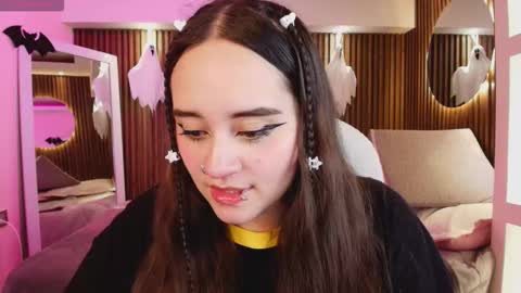 Ana online show from October 7, 7:32 pm