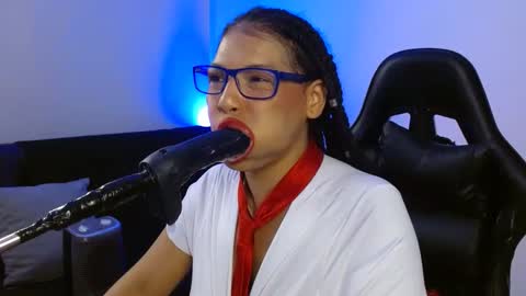 Snapshot of anabel693 chatting on January 28, 7:22 am anabel alice gandara online show from January 28, 7:22 am