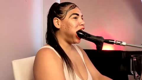 Anabel Alice Gandara online show from August 2, 4:20 pm