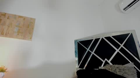 Anah online show from March 12, 7:04 pm