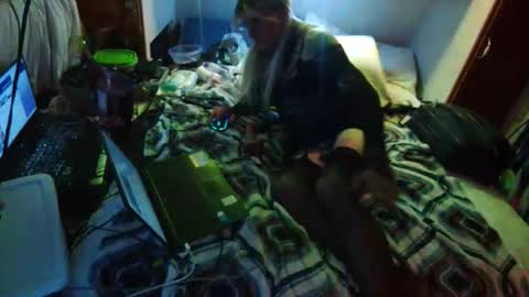 analslut4u2fuck69 online show from April 26, 12:25 pm