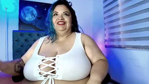 Snapshot of anamariiarios chatting on September 23, 7:53 pm Ana Maria online show from September 23, 7:53 pm