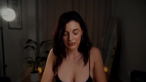 Ana online show from September 14, 8:32 pm