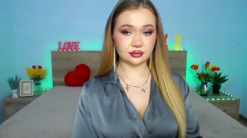 anastacyyellig online show from March 9, 6:28 am