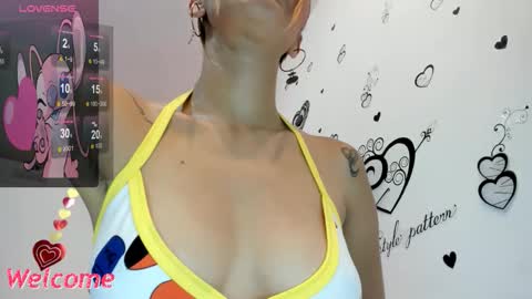 Snapshot of anastasia_tuya chatting on September 21, 2:37 am anastasia online show from September 21, 2:37 am