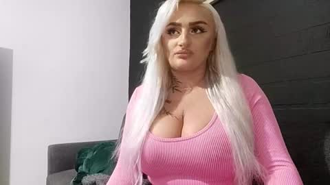Snapshot of anastasiaamore chatting on September 18, 9:19 pm AnastasiaAmore online show from September 18, 9:19 pm