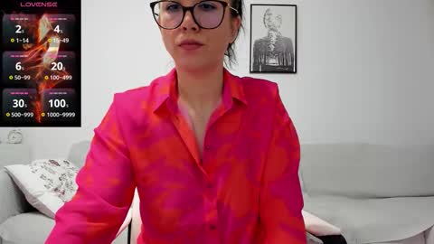 Snapshot of anayscaandy chatting on October 16, 3:17 am Andreea online show from October 16, 3:17 am