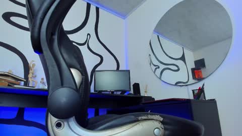 Andrs   -                   online show from November 7, 2:03 am