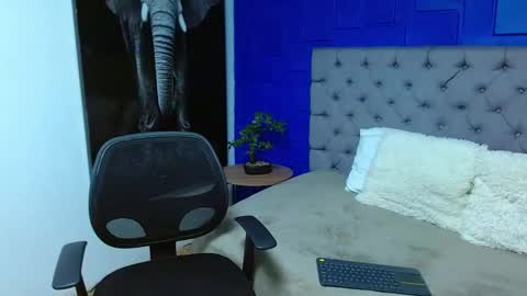 Andre Parker online show from February 27, 2:35 am