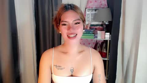 andrea06121998 online show from March 15, 3:37 pm