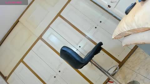 andrea_sti online show from December 29, 8:48 pm