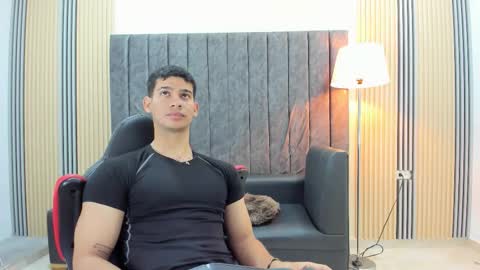 andres_stud online show from January 14, 4:20 am