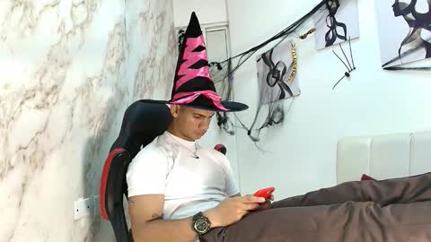 ANDRES  online show from October 20, 5:23 am