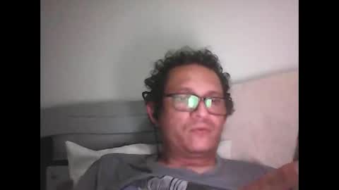 andresfloga online show from April 21, 4:19 am