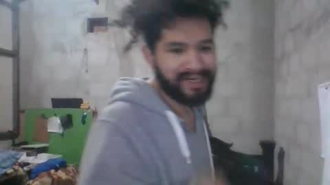 andresi00 online show from April 2, 1:46 am