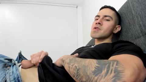 onlyfanscallmegotter online show from January 17, 2:43 am