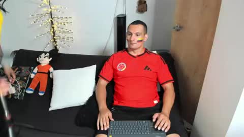 Andreslush04 online show from July 4, 4:16 am