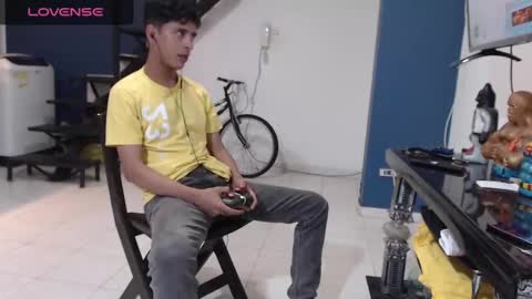 Andres Dean online show from January 19, 1:43 am