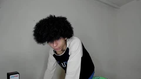 andreu_777 online show from November 21, 2:42 am