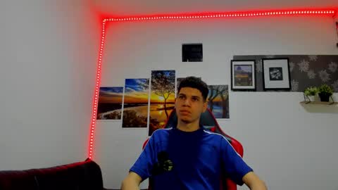 andrew_2811 online show from October 11, 7:24 am