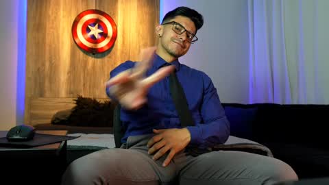 Andrew online show from December 11, 6:25 am