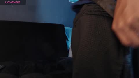 Snapshot of andrew_hoult chatting on February 25, 9:48 pm Andrew online show from February 25, 9:48 pm