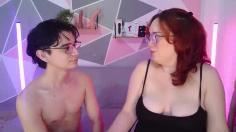 Snapshot of andrewanndcherry chatting on September 17, 12:03 am Andrew and Cherry online show from September 17, 12:03 am