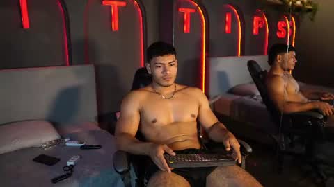 Andrew online show from July 29, 1:00 pm