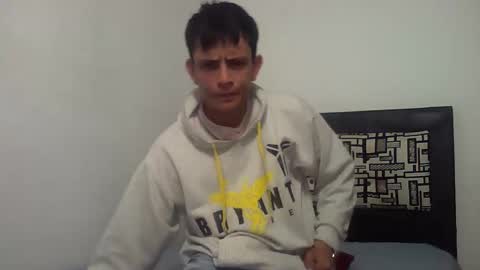 andrew online show from December 1, 3:15 am