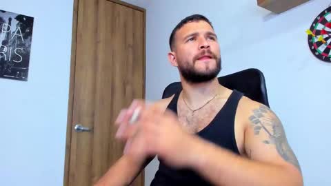 Snapshot of andrewdiaz_ chatting on October 14, 7:33 am Andrew Diaz online show from October 14, 7:33 am