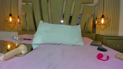 Joanandres2003 online show from March 5, 3:08 am