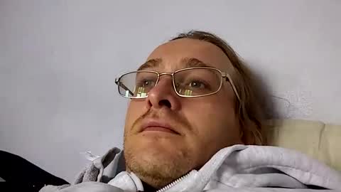 Snapshot of andrewwhitby chatting on September 11, 12:39 pm andrewwhitby online show from September 11, 12:39 pm
