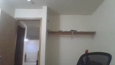 Snapshot of androidified chatting on October 4, 4:21 am androidified online show from October 4, 4:21 am