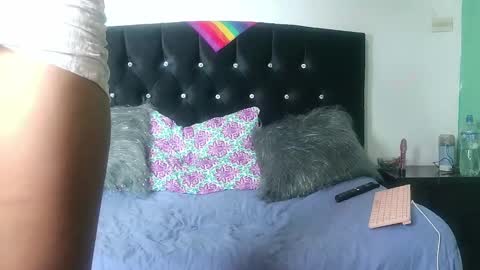 Snapshot of andromedashine chatting on January 18, 9:24 am vero paez online show from January 18, 9:24 am