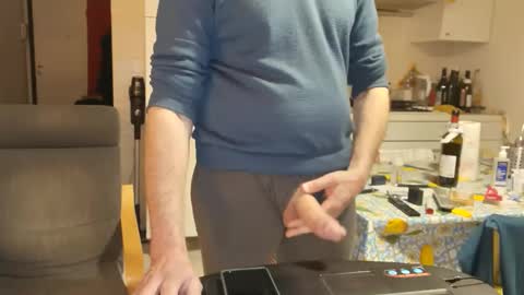 androx77 online show from March 6, 5:45 pm