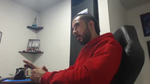 Snapshot of andruwang chatting on December 27, 6:35 am Andru online show from December 27, 6:35 am