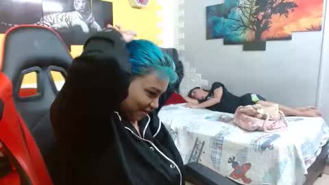 andy_dan1 online show from February 15, 6:28 pm