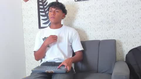 Snapshot of andy_jones7 chatting on September 25, 7:32 pm andy_jones7 online show from September 25, 7:32 pm