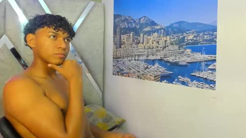 Snapshot of andy_jones7 chatting on September 18, 3:32 am andy_jones7 online show from September 18, 3:32 am
