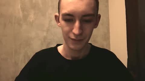 andy_panda19 online show from December 19, 8:45 am