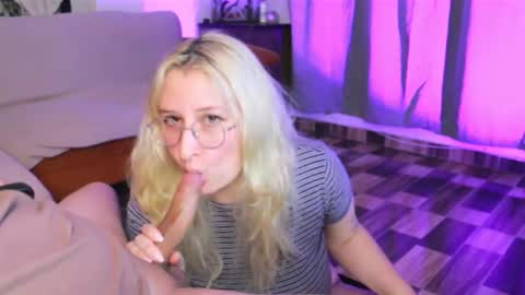 Cherry online show from March 21, 3:45 am