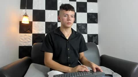 Snapshot of andyfame11 chatting on September 22, 7:07 pm andyfame11 online show from September 22, 7:07 pm