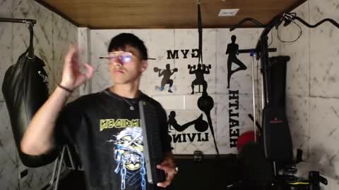 Andy Joy  online show from September 25, 11:50 am