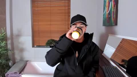 Andy Joy  online show from October 14, 11:57 am