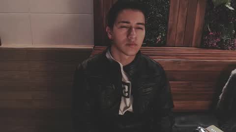 Andy Joy  online show from October 26, 11:11 am