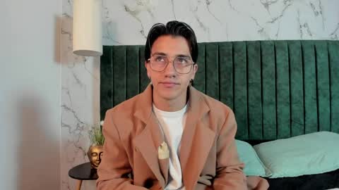 Andy Joy  online show from April 1, 12:17 pm