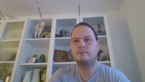 ShortyfromS online show from December 9, 9:06 am