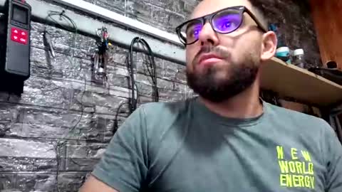 andyshr133 online show from July 9, 5:11 am