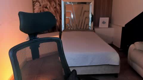 Andy online show from April 1, 12:00 am