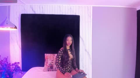 ANEE SAVAL online show from October 17, 11:36 am